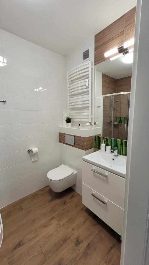 Apartament Miodowy Dom โควอบเซก ภายนอก รูปภาพ